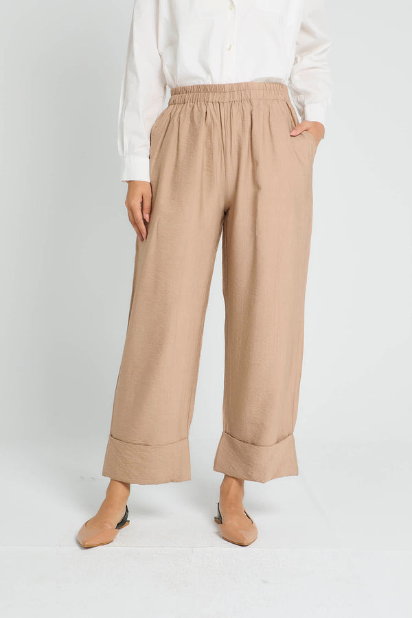 Turn-up Crinkled Pants in Dark Beige