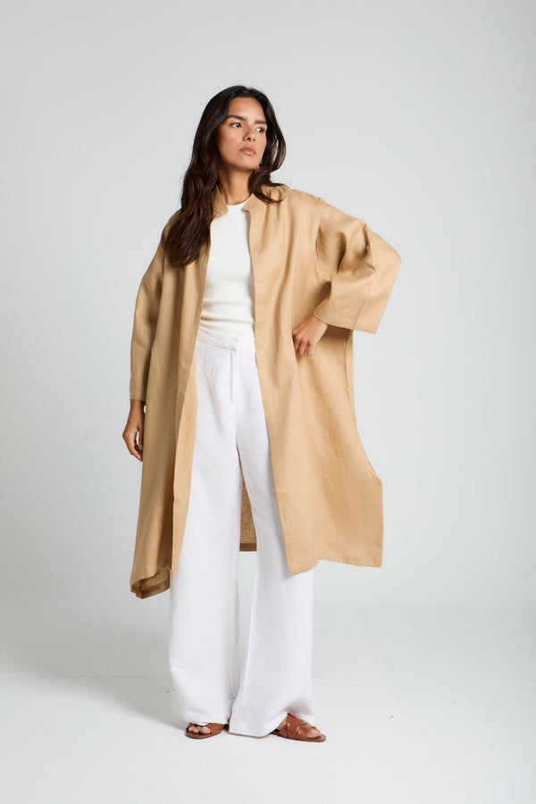 Button-tab Linen Kimono in Camel