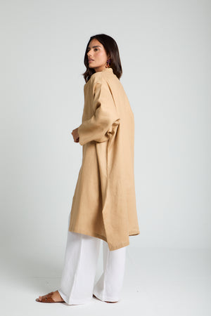 Button-tab Linen Kimono in Camel