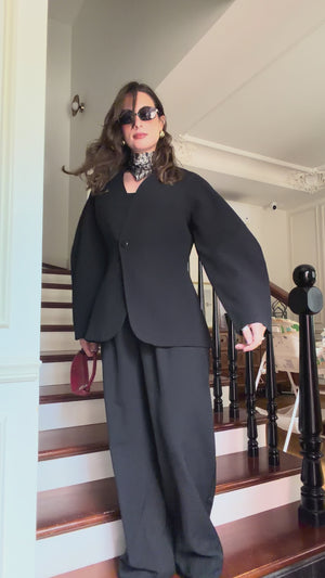 Sculpt Blazer in Black