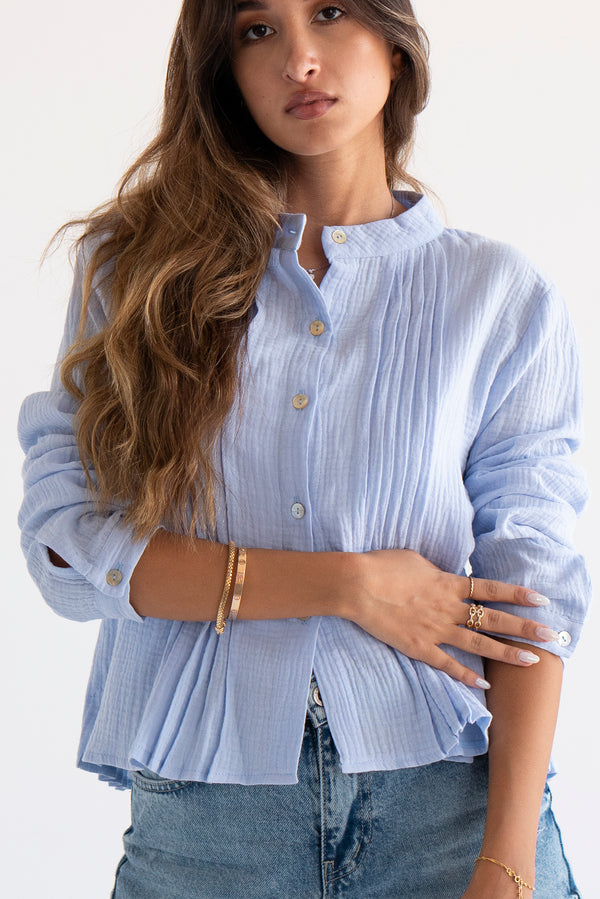 Pretty Pleates Shirt in Blue