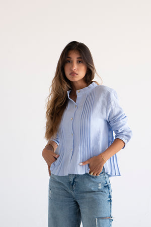 Pretty Pleates Shirt in Blue