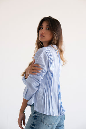 Pretty Pleates Shirt in Blue