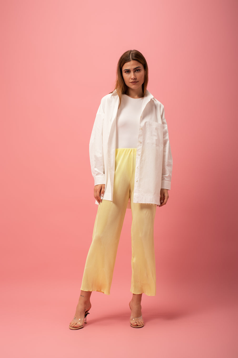 Cropped Pleated Pants in Yellow